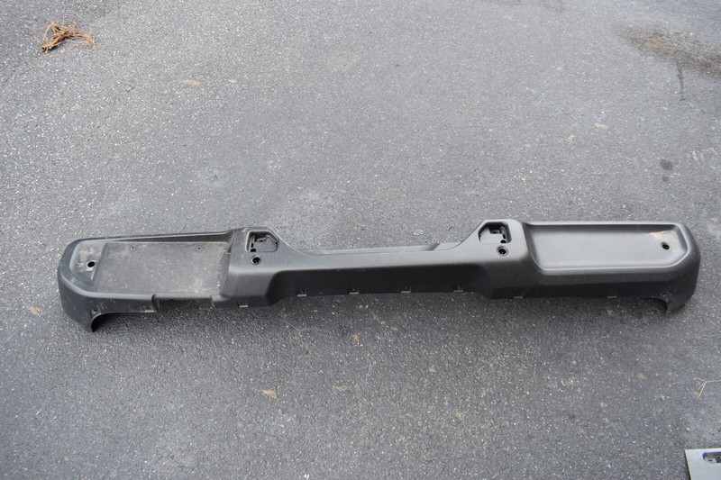 2018-2023 JEEP WRANGLER JL RUBICON REAR BUMPER OEM 6BX15TRMAC