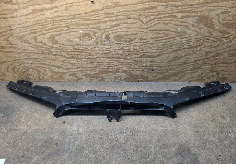 2017 2018 2019 2020 2021 2022 ALFA ROMEO GIULIA Front Bumper Upper Bracket OEM