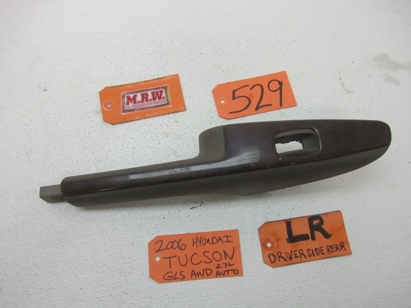 FITS 05-09 TUCSON LEFT DRIVER REAR DOOR PANEL PULL HANDLE WINDOW SWITCH TRIM CAP