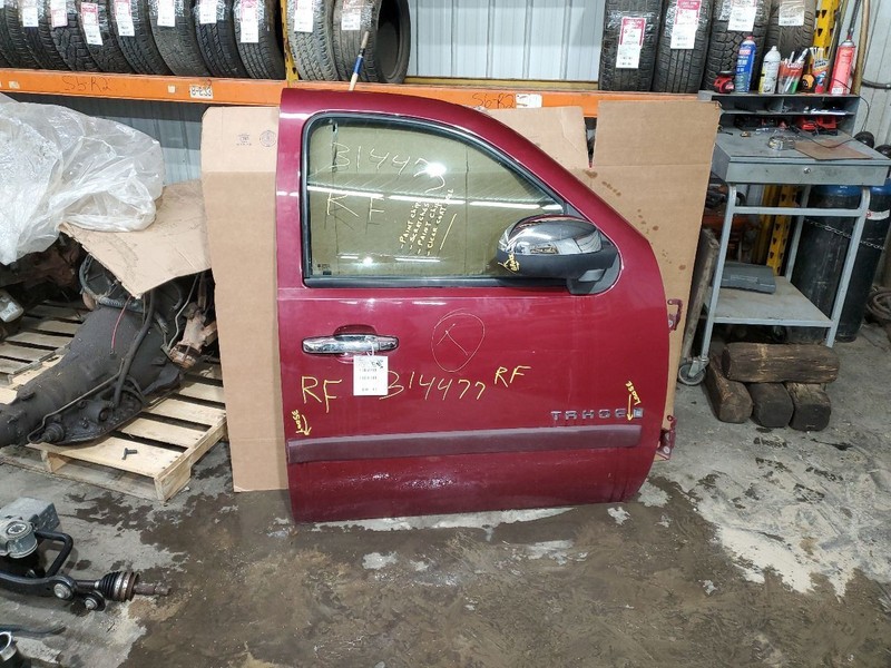 Passenger Front Door Thru 11/14/10 Fits 07-11 AVALANCHE 1500 306106