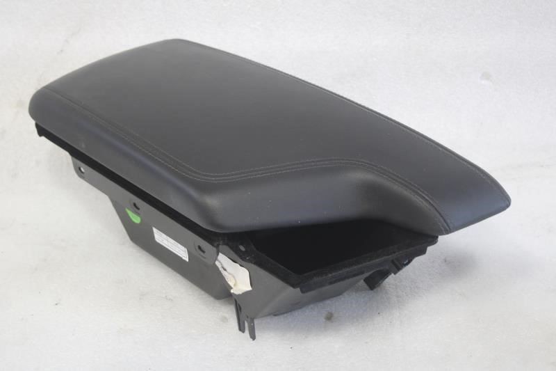 2020 CADILLAC CT5 CENTER CONSOLE STORAGE BIN WITH ARM REST JET BLACK H2G