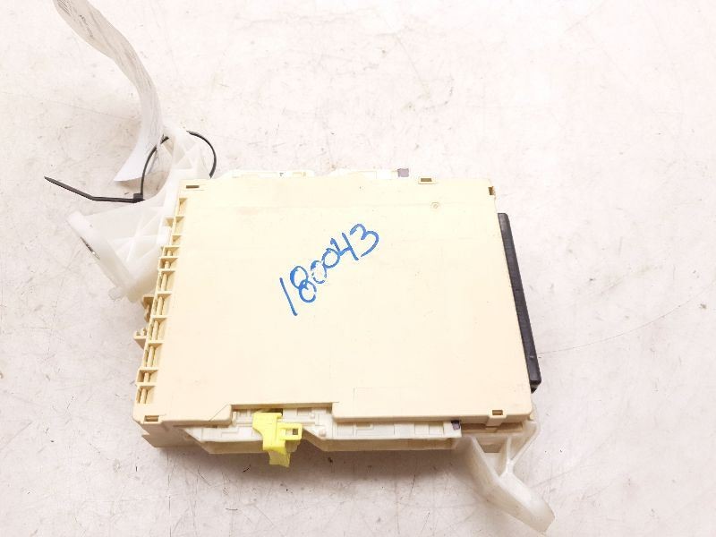 12 13 14 15 TOYOTA CAMRY XLE HYBRID CABIN FUSE JUNCTION BOX ASSEMBLY