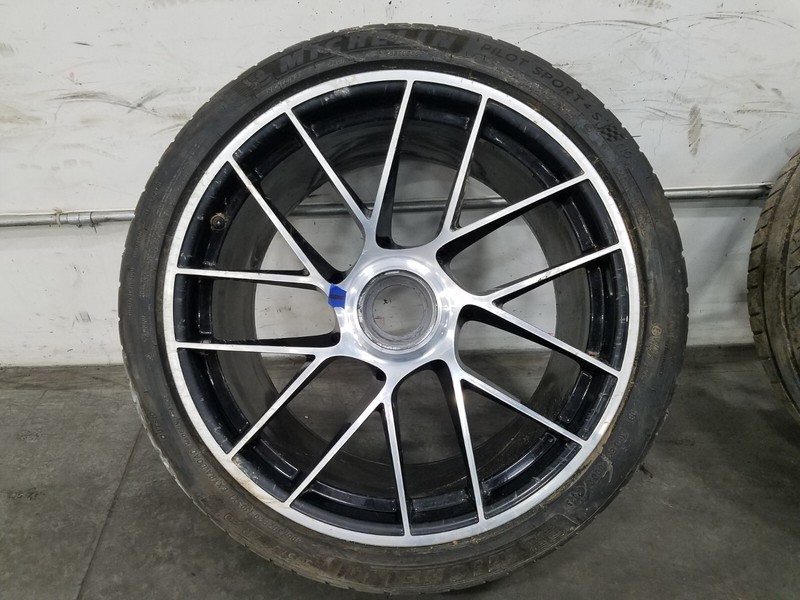 2018 Porsche 911 Turbo S 991 Rear 20" Centerlock Wheel / Tire #1 - ** #6715 KK5