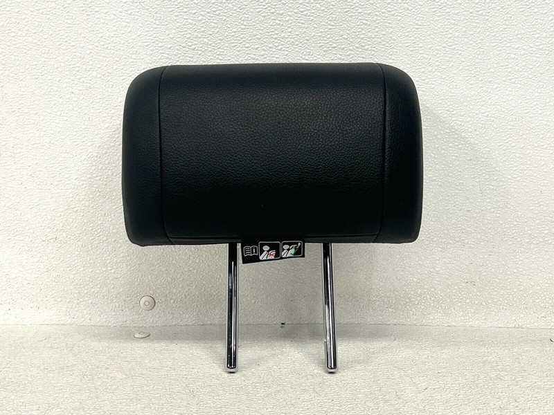 ⭐2014-2019 MERCEDES BENZ CLA45 AMG REAR CENTER UPPER HEADREST BLACK OEM LOT2560