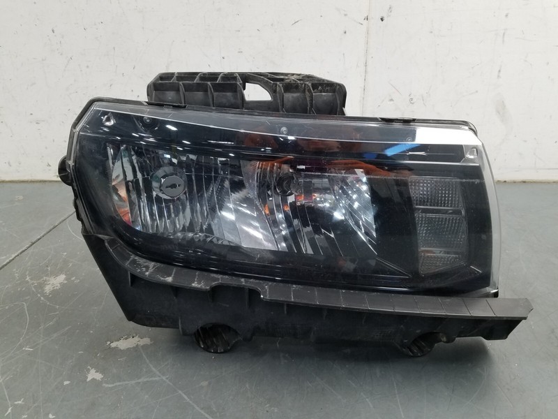 2015 Chevy Camaro SS Right Passenger Head Light #3356 J7