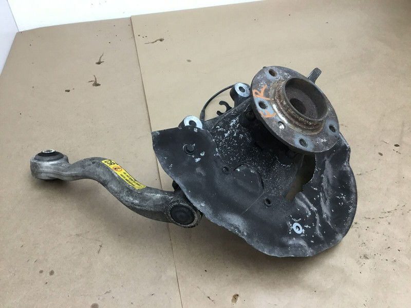 BMW E64 650i 2007 Front Right Passenger Spindle Knuckle Hub 06-10 :O