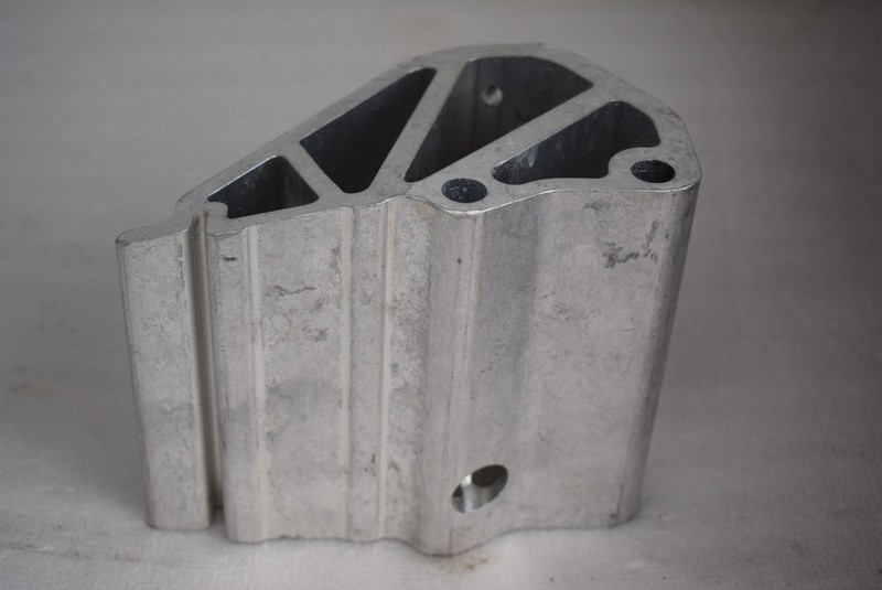 2012-2017 MERCEDES BENZ CLA250 FRONT DRIVER SIDE RADIATOR SUPPORT FACTORY OEM