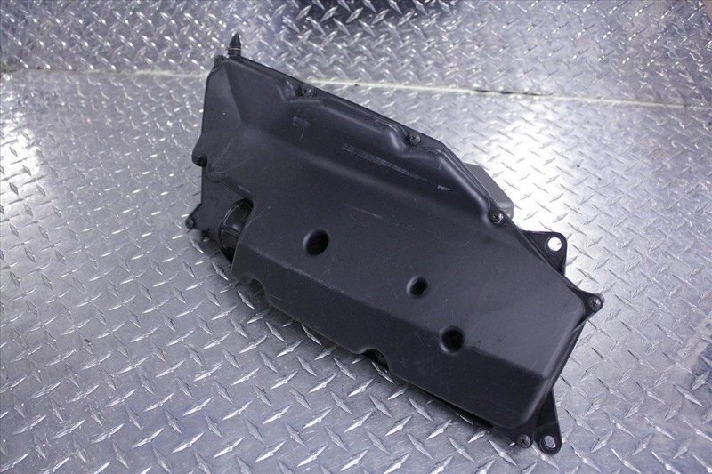 04 HONDA FSC 600 D SILVERWING AIR INTAKE BOX #1 FSC600