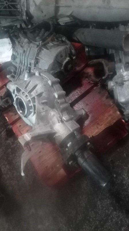 2018 KIA Stinger Differential Carrier Assembly OEM 37K Miles RWD 5300047020