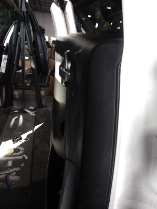 2016 FIAT 500 Left Rear Door White OEM 94000 Miles NJ25-25438-648518