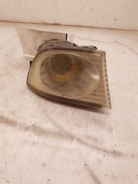 Driver Corner Fog Light Sedan Yellow Fits 01-03 LEXUS IS300 81221-53021