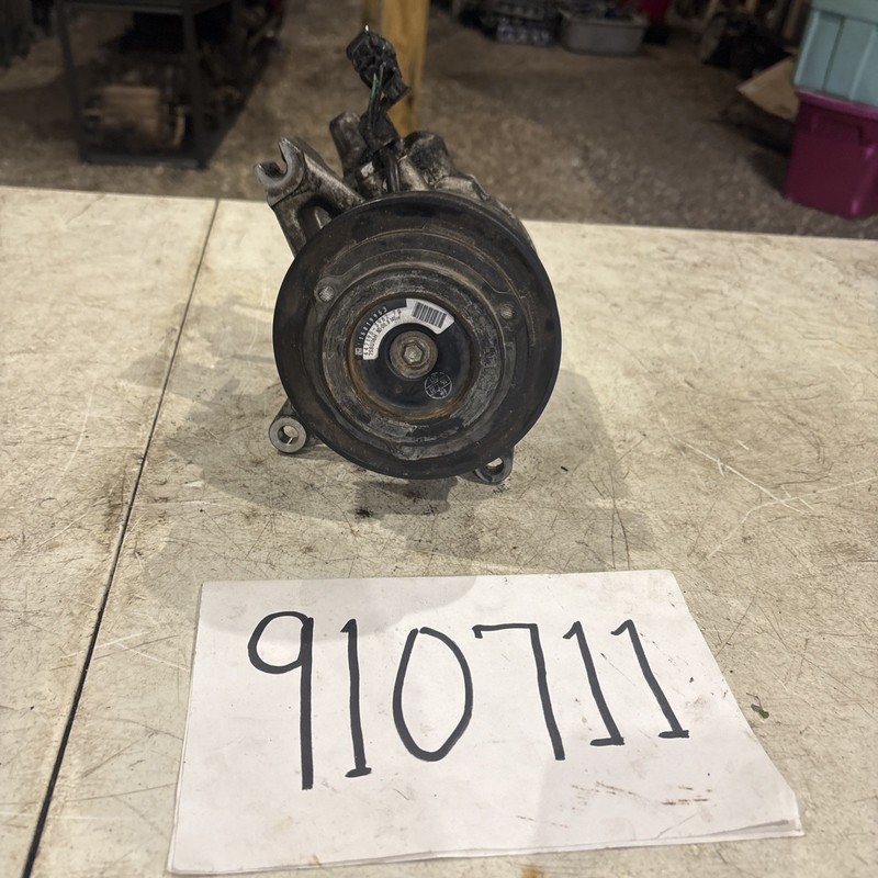 06-11 CADILLAC DTS AC COMPRESSOR OEM WITHOUT HOT CLIMATE PROVISIONS