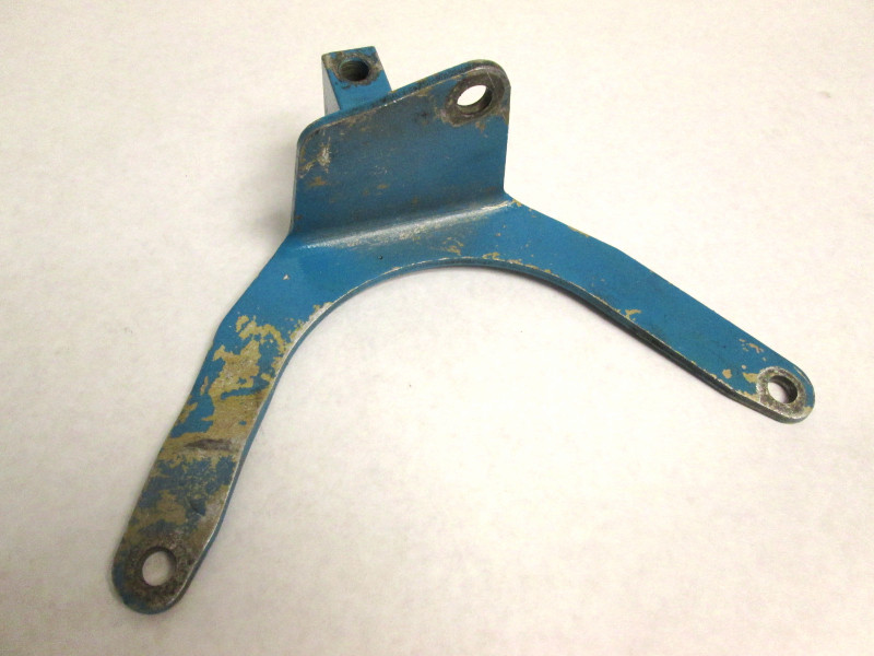 982135 0982135 OMC Chevy V8 Stringer Stern Drive Alternator Alt Bracket 1979-80