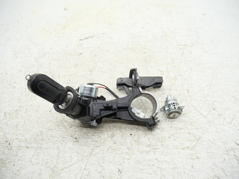 2015-2022 Ram ProMaster City Ignition Switch Key Lock Cylinder 68271406AA OEM