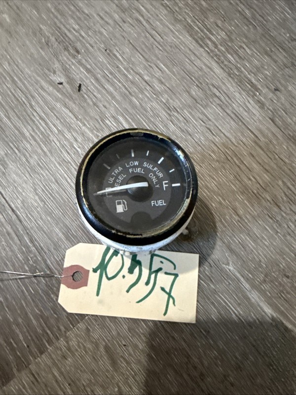 PETERBILT FUEL GAUGE - P/N: Q43-6002-123B, A2C53213353, 022112120269