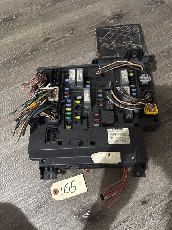 2018 Freightliner Cascadia Fuse Box SAM CABIN P/N:A06 65981 003
