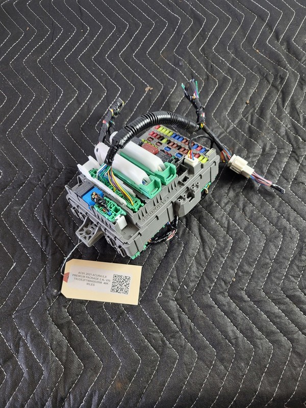 2019-2022 ACURA ILX Cabin Fuse Relay Junction Box OEM 2.4L FWD