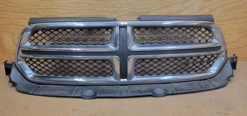 2011 - 2013 Dodge Durango Front Upper GrilleP:5507936 OEM