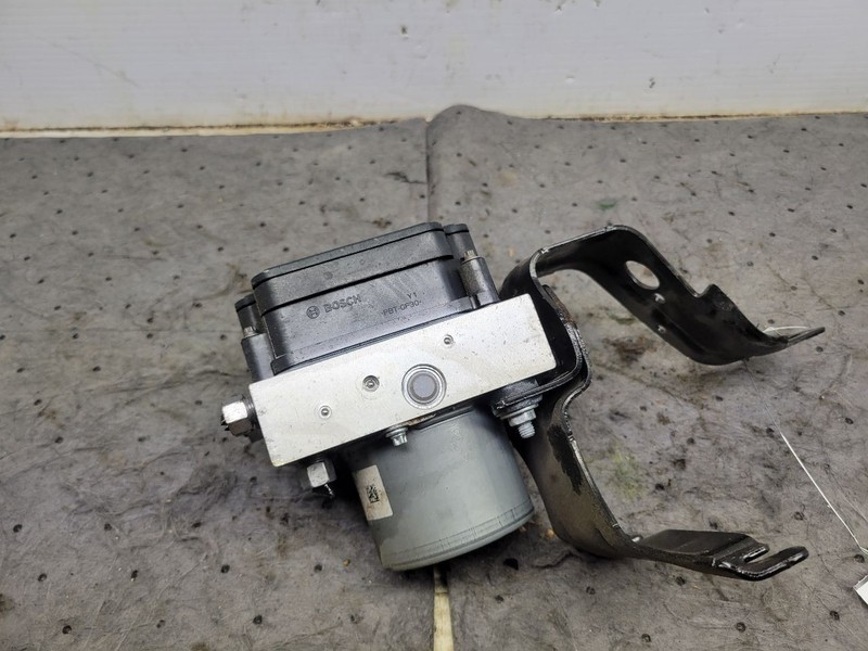 Anti-Lock Brake Part Assembly Includes Module Fits 19 CHEROKEE 1750355