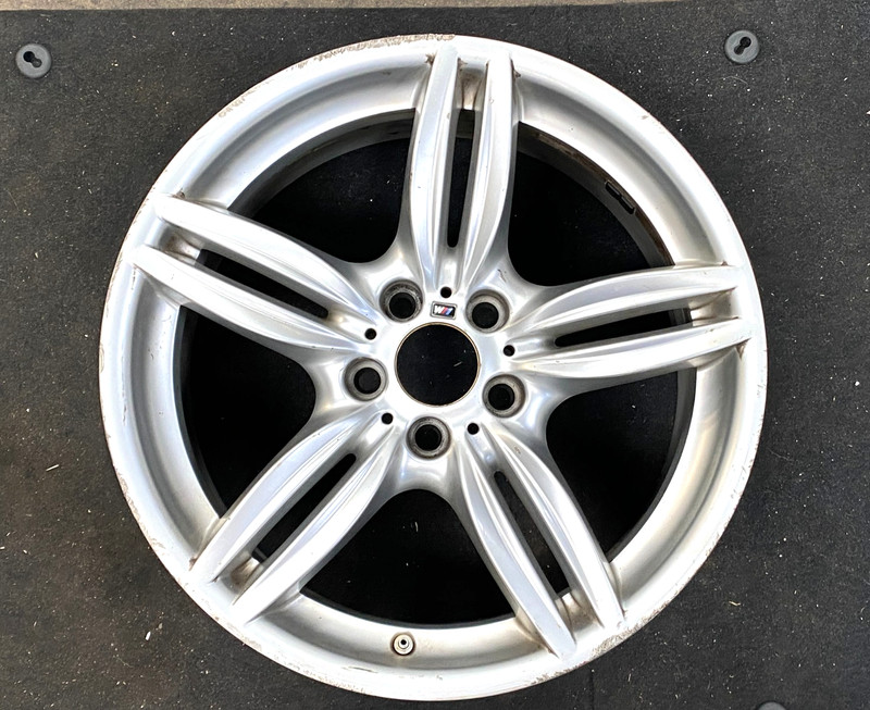 14 15 16 BMW 535i F10 FRONT WHEEL RIM M SPORT 8.5 X 19 #A0.53