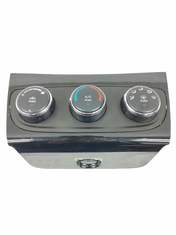 2013 Chrysler 200 A/C Manual Temperature Control Light Scratches P/N 55111949AF