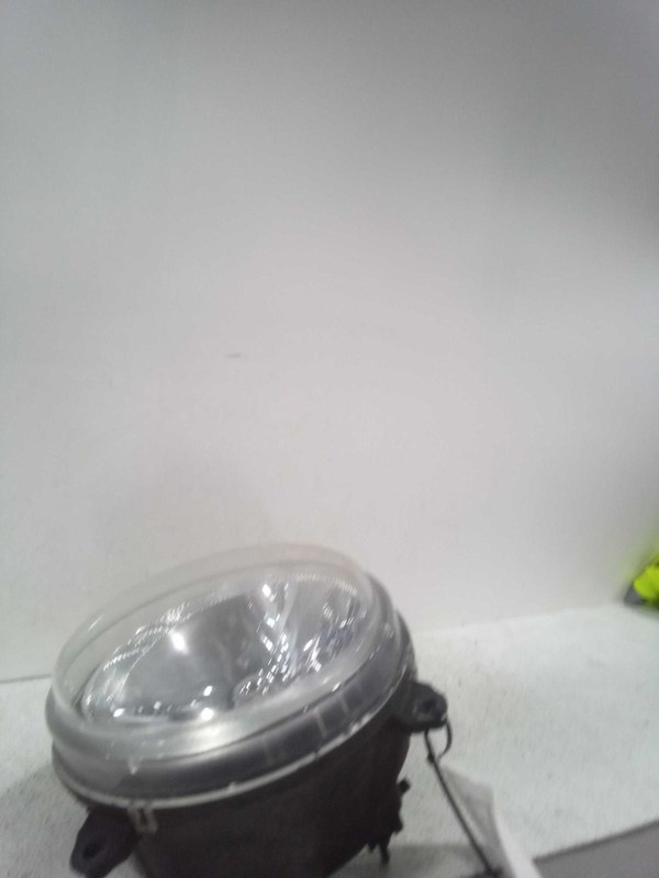 2007 Jeep Liberty Right Headlight Assembly Black OEM Part #400352 246K Miles