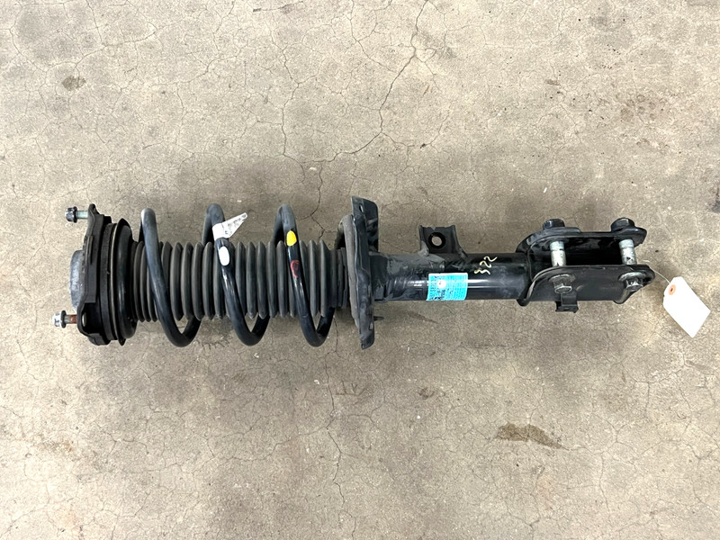 ⭐20-22 HYUNDAI PALISADE AWD FRONT RIGHT PASS SHOCK STRUT ABSORBER OEM LOT2737