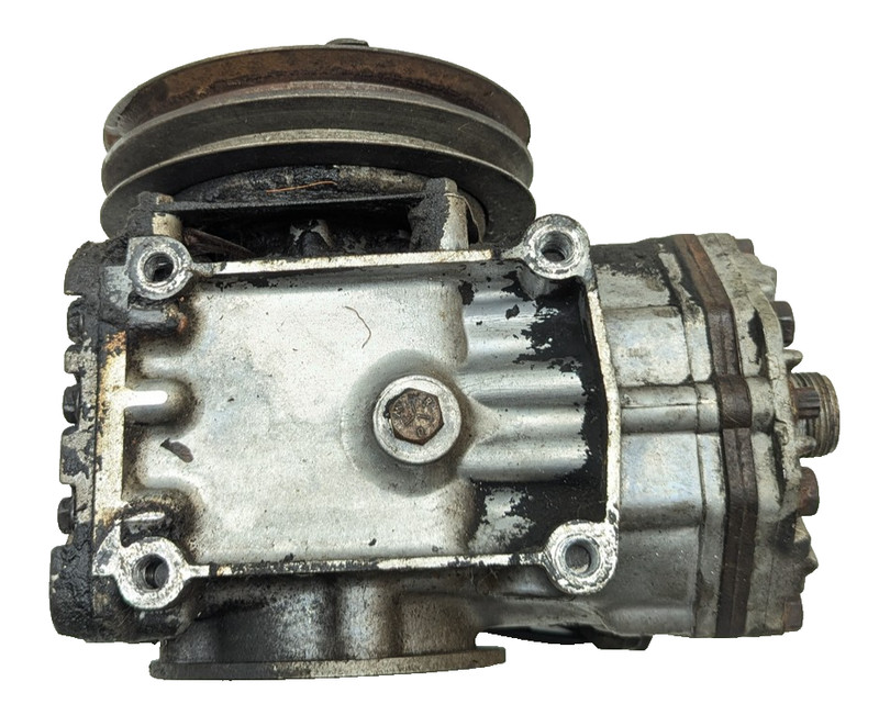 1974 Mercedes 240D Diesel Ac Compressor OEM