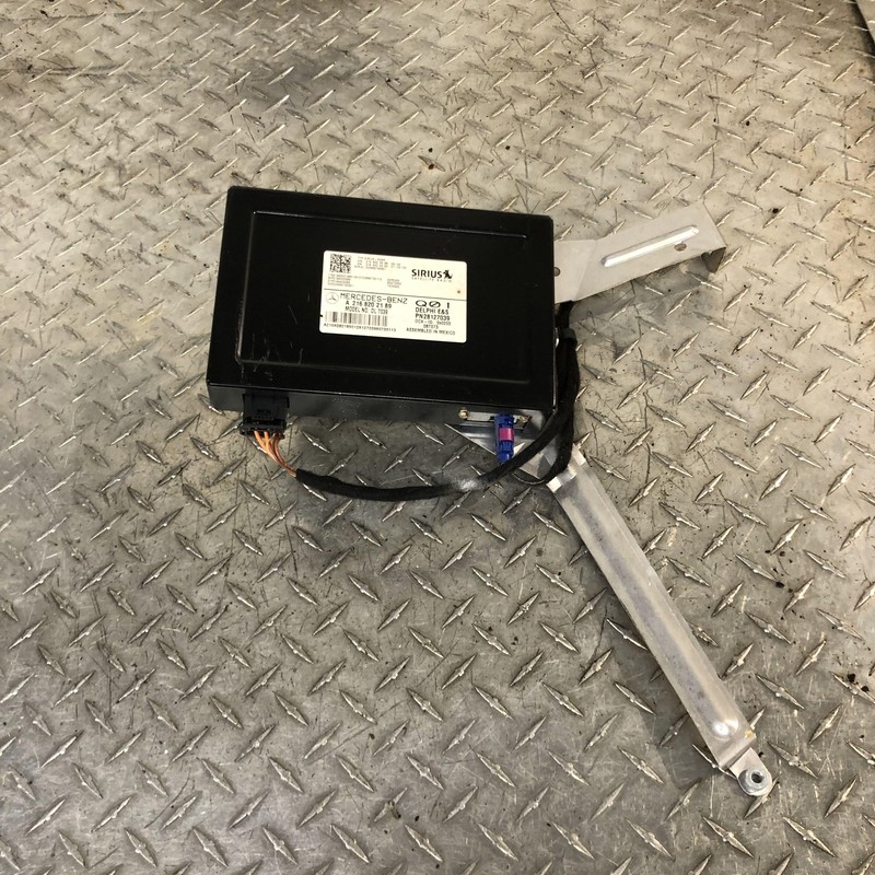 07-09 MERCEDES CLS 550 W211 S-CLASS radio module 2168202189 2168202589
