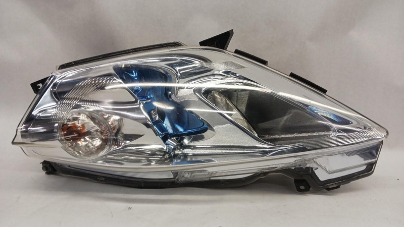 11-'12 NISSAN LEAF Left driver headlight OEM Grade B
