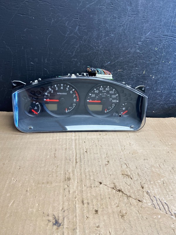 2005 to 2015 Nissan Xterra Patfhinder Frontier Speedometer Cluster AE2031 DG
