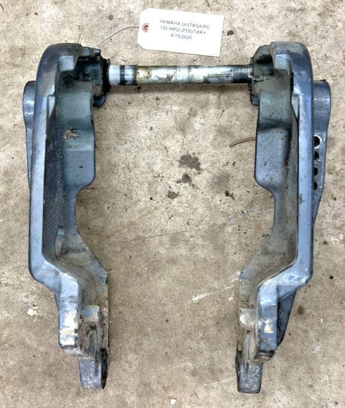 Yamaha 150 HP 4 Stroke Clamp Bracket Set PN 64E-43111-02-8D Fits 1997-2012+