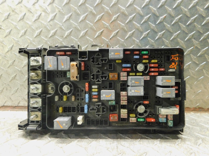 2015 CHRYSLER 200 TIPM FUSE BOX POWER DISTRIBUTION CENTER 68209781AC 2.4L