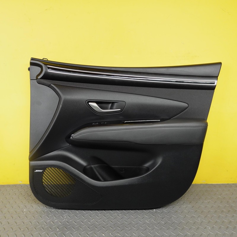 2022-2024 HYUNDAI TUCSON FRONT RIGHT SIDE INTERIOR DOOR PANEL TRIM COVER OEM