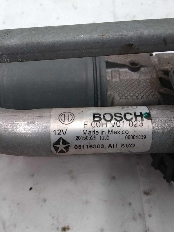2015 Dodge Journey Wiper Motor OEM 5116303AH White 154K Miles