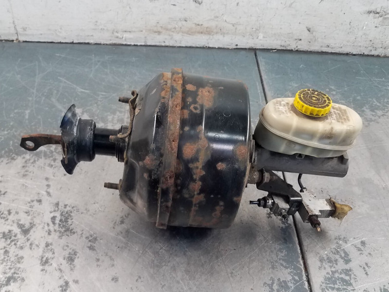 2006 Jeep Wrangler TJ Rubicon 4x4 Brake Master Cylinder / Booster #1793 M2