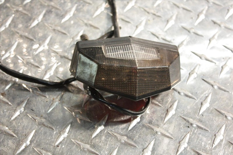 07 SUZUKI DR Z 400 REAR TAIL BRAKE LIGHT LAMP BRAKELAMP BRAKELIGHT DR400 400Z