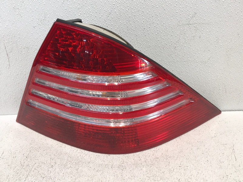 03-06 Mercedes W220 S350 Rear Right Passenger Taillight Tail Light Lamp OEM