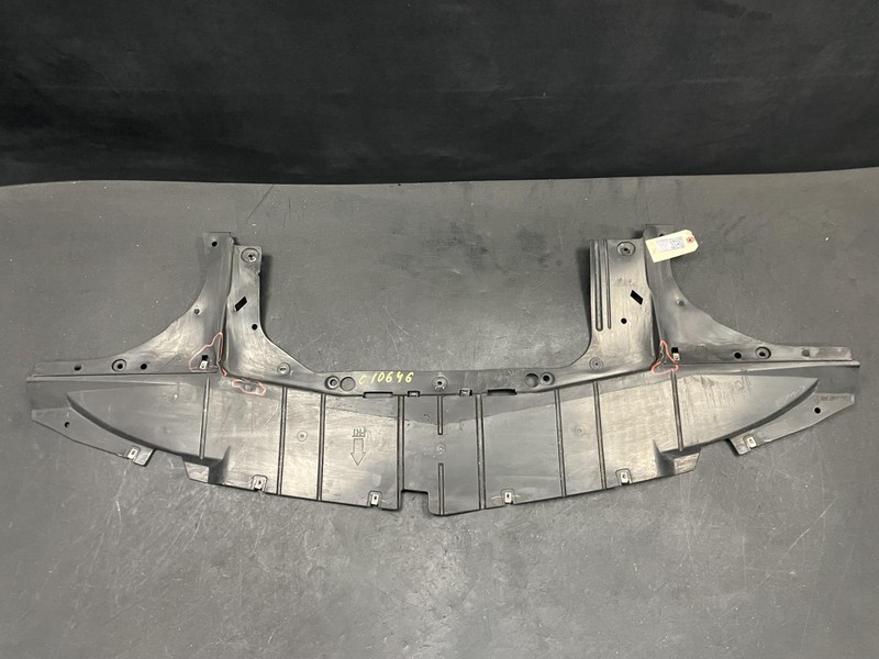 Front Under Cover Splash Shield 2019 Chevrolet Equinox 84591592 2018 2020 2021 X
