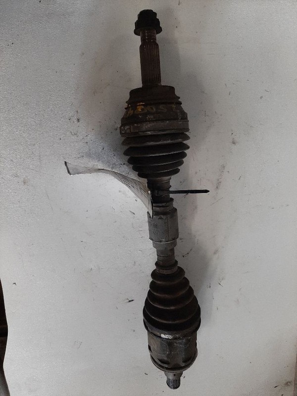 01 02 03 04 05 TOYOTA RAV 4 FRONT DRIVER LEFT AXLE SHAFT 4WD