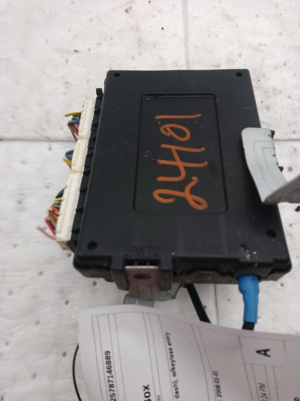 2008 KIA RONDO Body Control Module BCM OEM 954001D250 128K Miles White