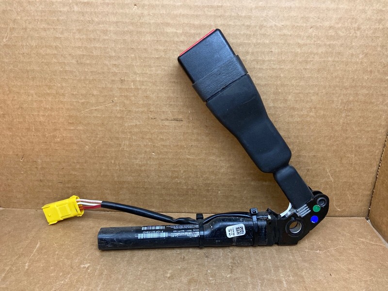 11-20 TOWN COUNTRY GRAND CARAVAN RIGHT PASSENGER FRONT SEAT BELT BUCKLE LATCH