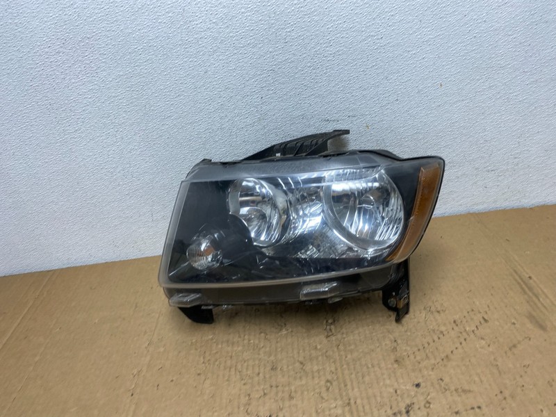2011 to 2013 Jeep Grand Cherokee Halogen Left Driver Lh Headlight Oem AD2472 DW