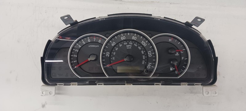 09 KIA SORENTO Speedometer cluster MPH 168k miles OEM