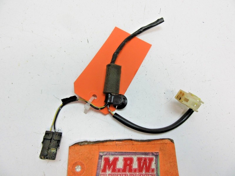 WIRE PLUG CONNECTOR HARNESS END PIG TAIL HATCH LATCH LIFTGATE LOCK ACTUATOR REAR