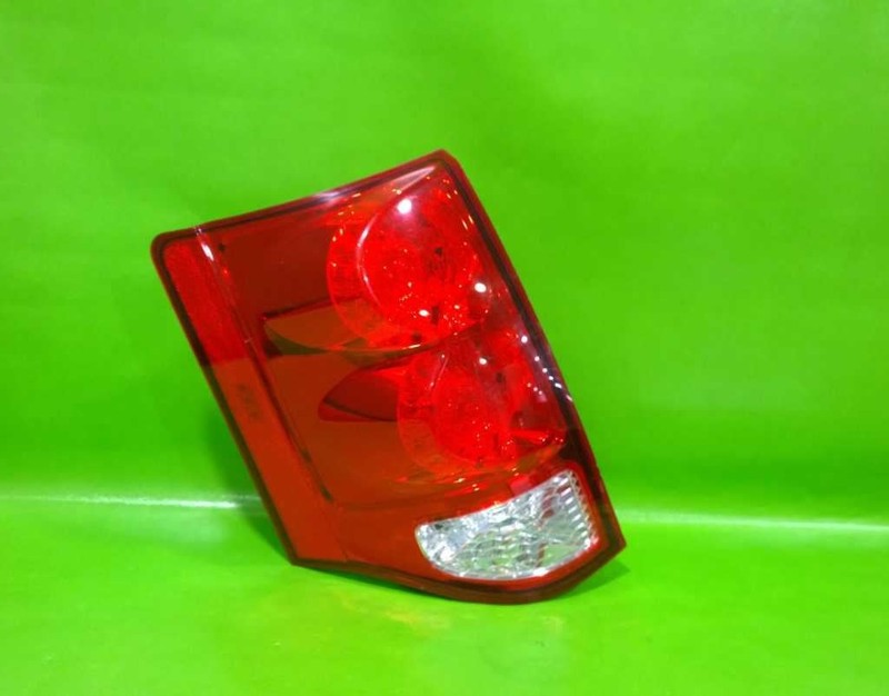 11-20 GRAND CARAVAN DRIVER LEFT TAILLIGHT LAMP OEM 4211-61