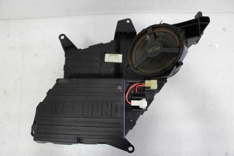 1990 1991 1992 1993 TOYOTA CELICA RIGHT REAR SUBWOOFER SPEAKER 86150-20251