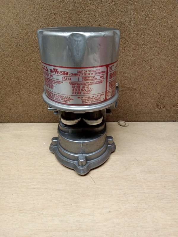 ASCO SA11A Tri-Point Pressure Switch