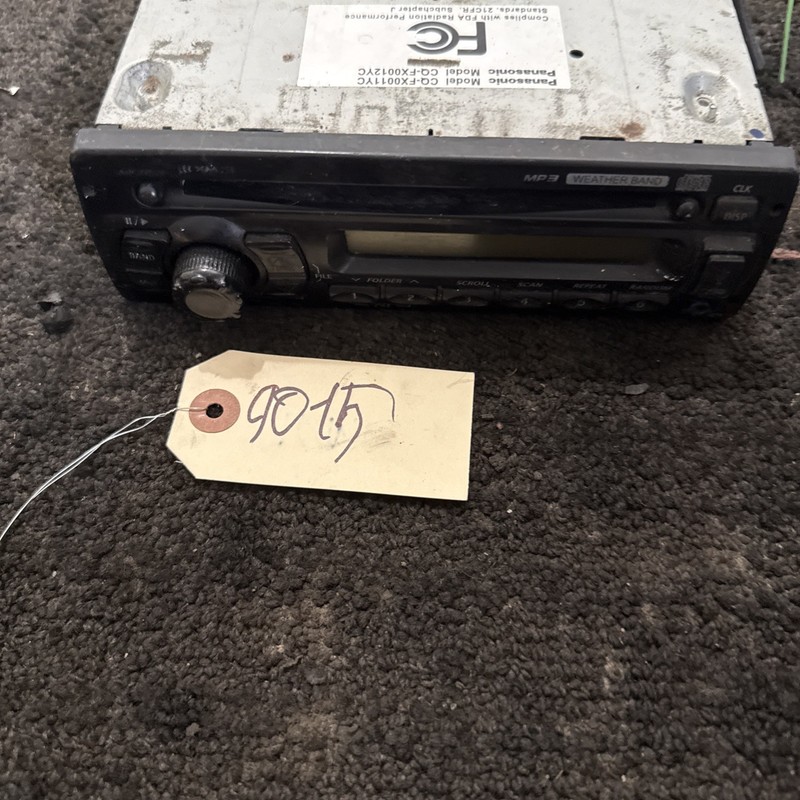Freightliner Cascadia Delphi CD Player Satellite Radio Missing P/N