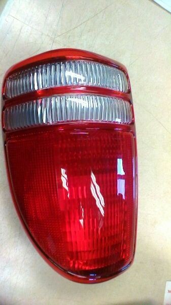 Passenger Right Tail Light Fits 97-04 DAKOTA 104686